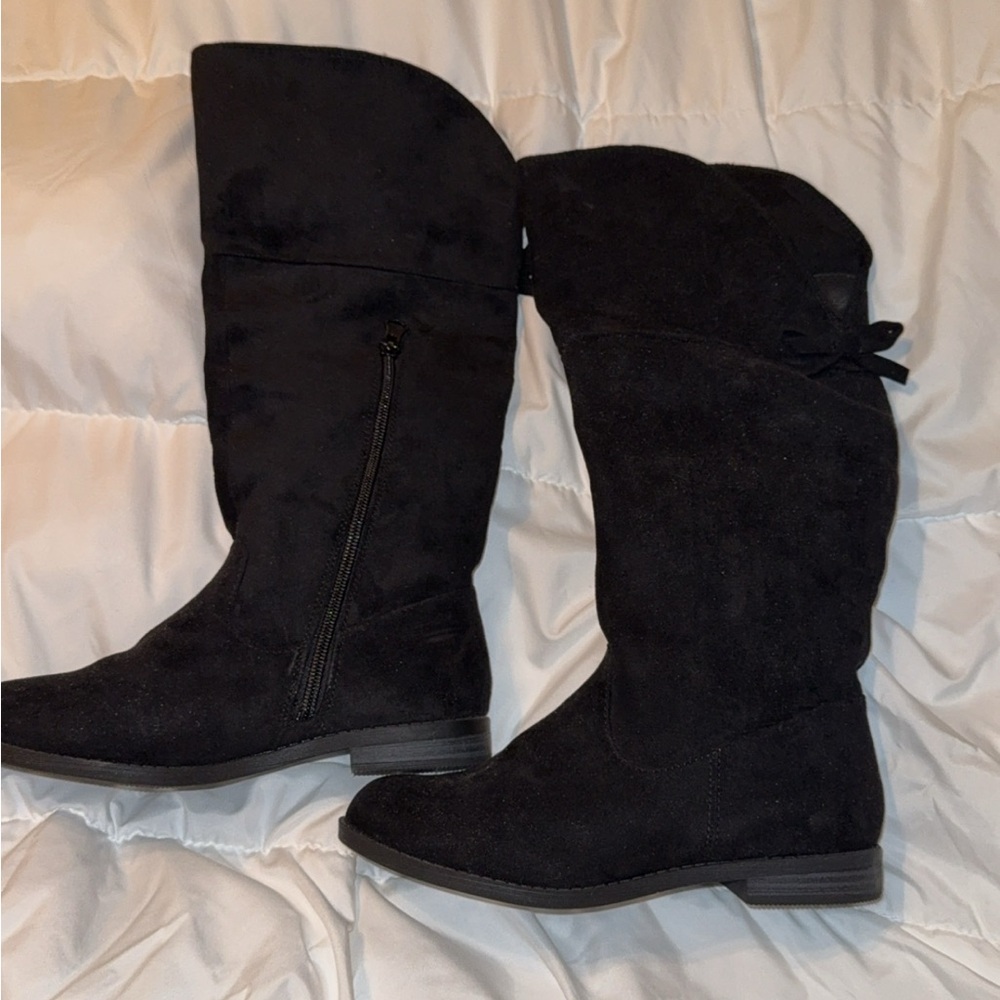 Girls Cat & Jack Black high Calf suede boots